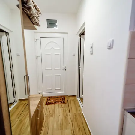 Sarovic Tara Apartament *